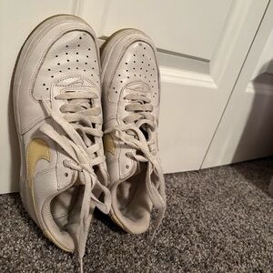 Nike Air Force Sneakers